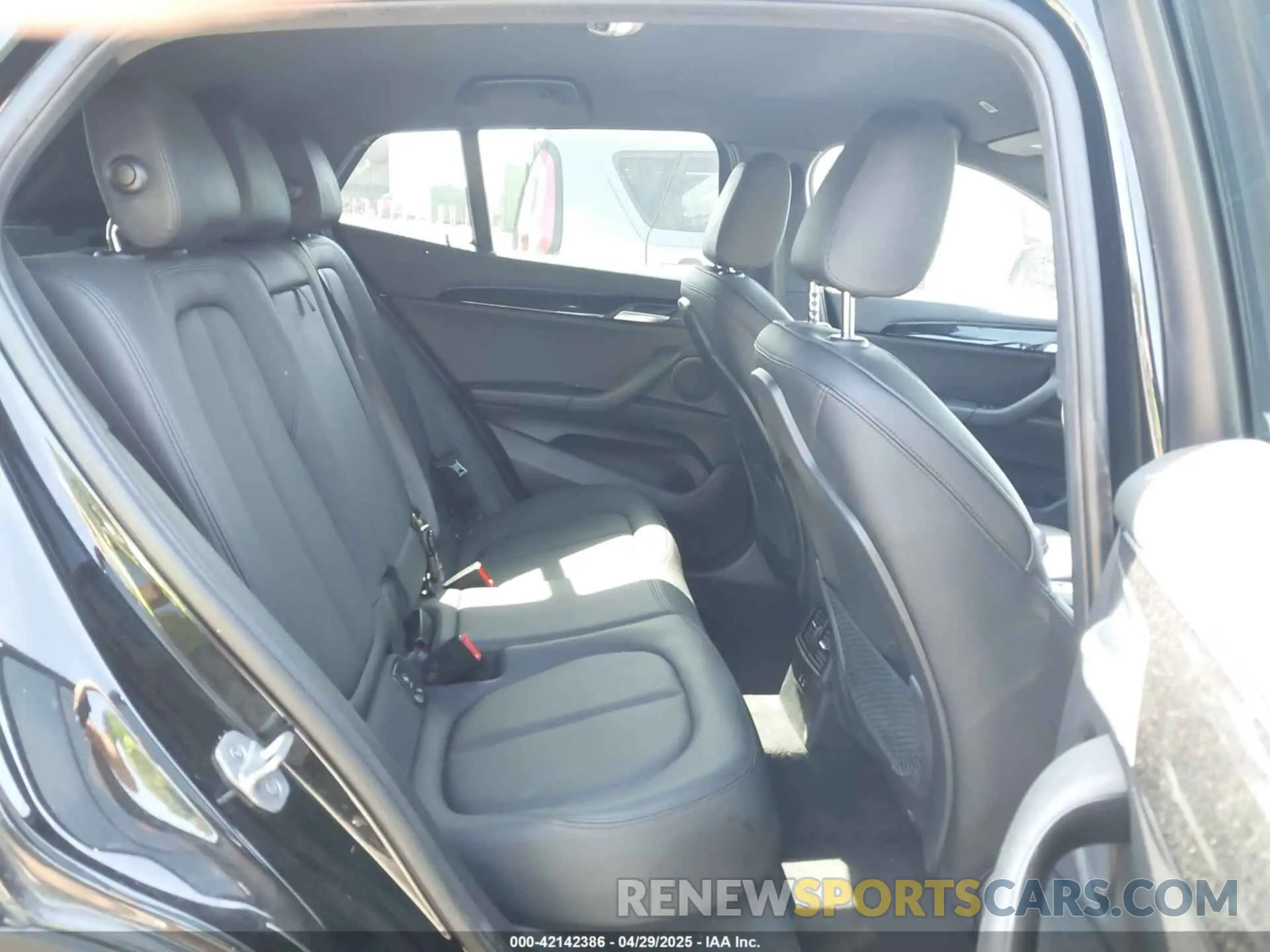 8 Фотография поврежденного автомобиля WBXYJ1C03L5P60659 BMW X2 2020