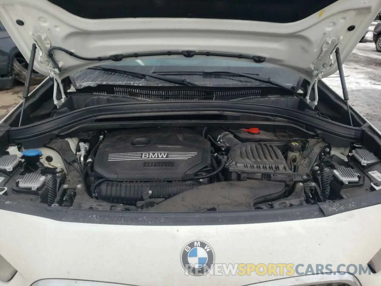 7 Photograph of a damaged car WBXYJ1C05L5P40333 BMW X2 2020