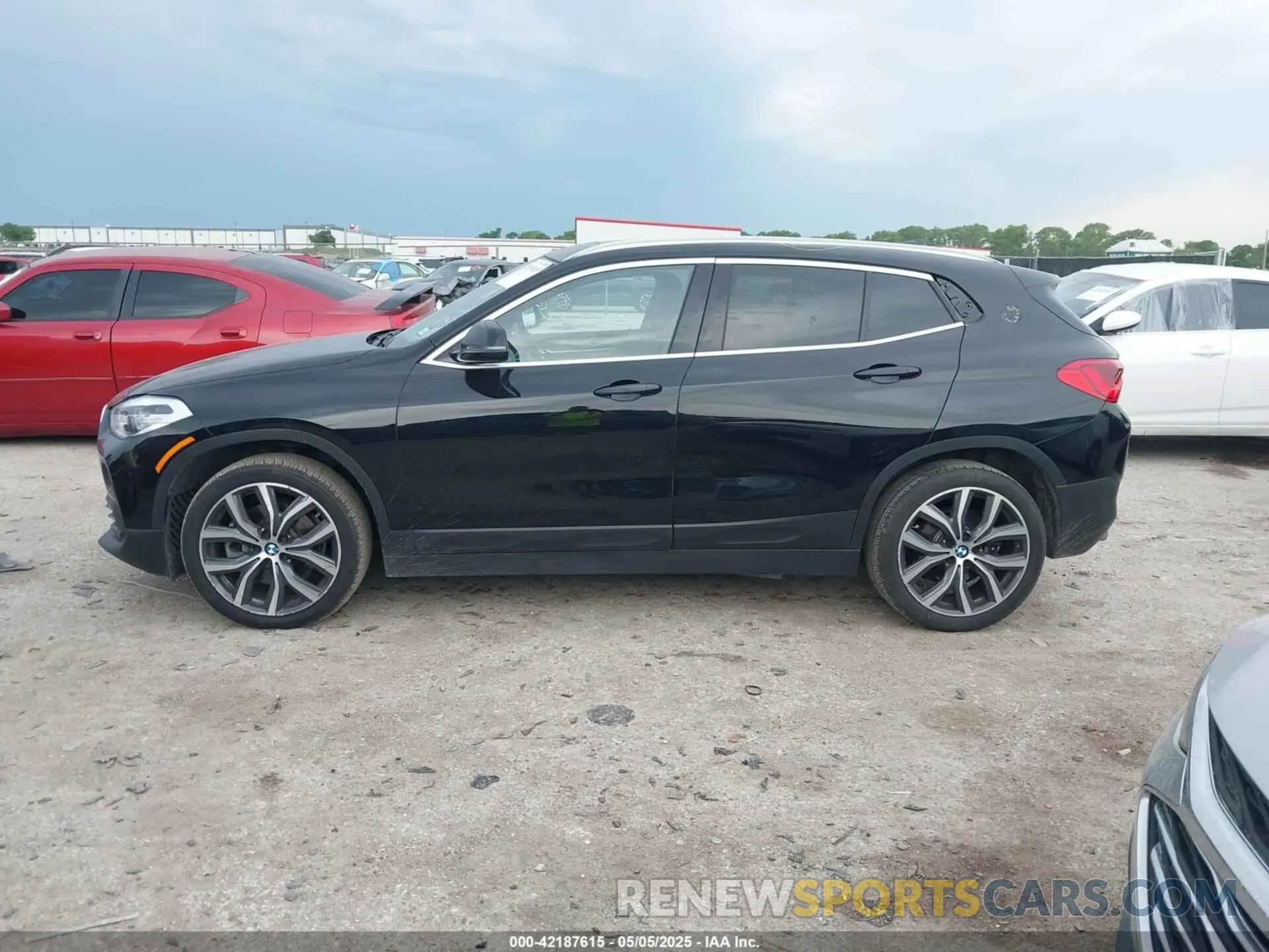 14 Photograph of a damaged car WBXYJ1C07L5P15353 BMW X2 2020