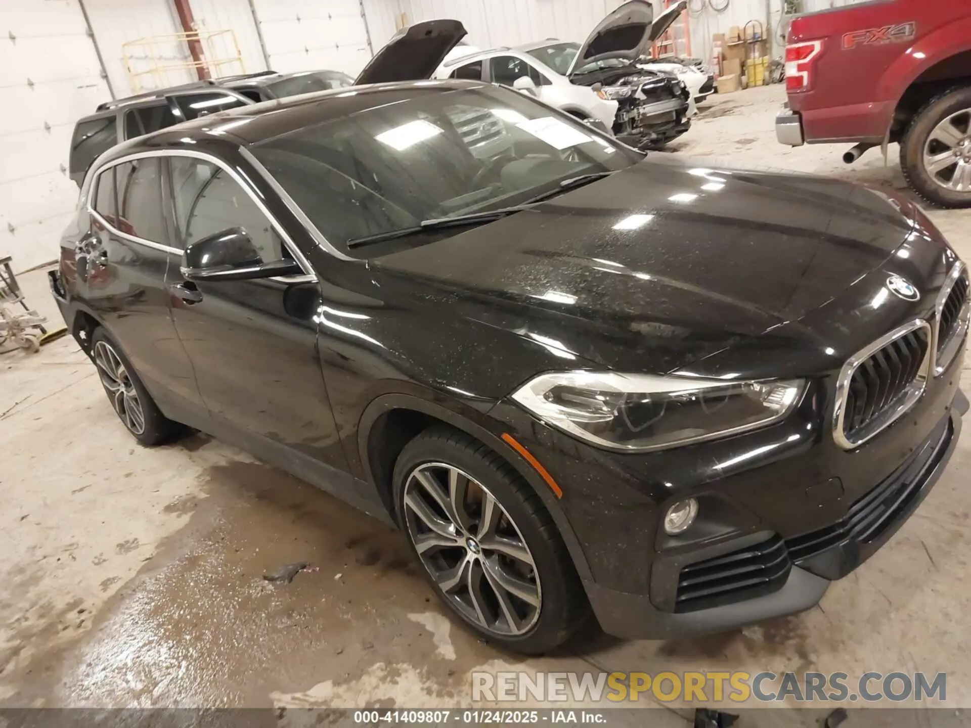 1 Photograph of a damaged car WBXYJ1C07L5R28321 BMW X2 2020
