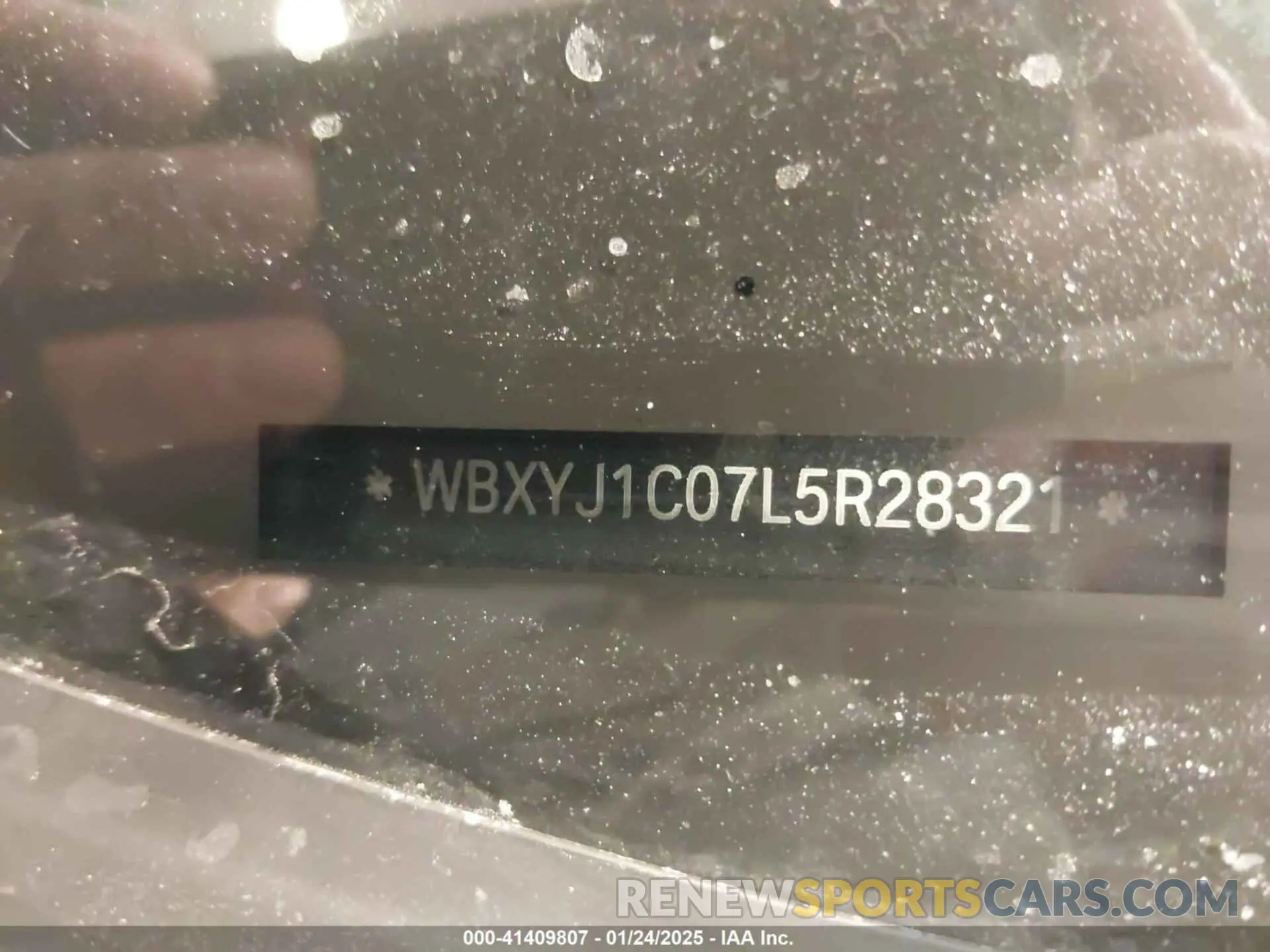 9 Photograph of a damaged car WBXYJ1C07L5R28321 BMW X2 2020
