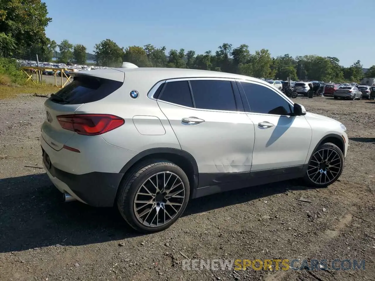 3 Photograph of a damaged car WBXYJ1C09L5P76624 BMW X2 2020