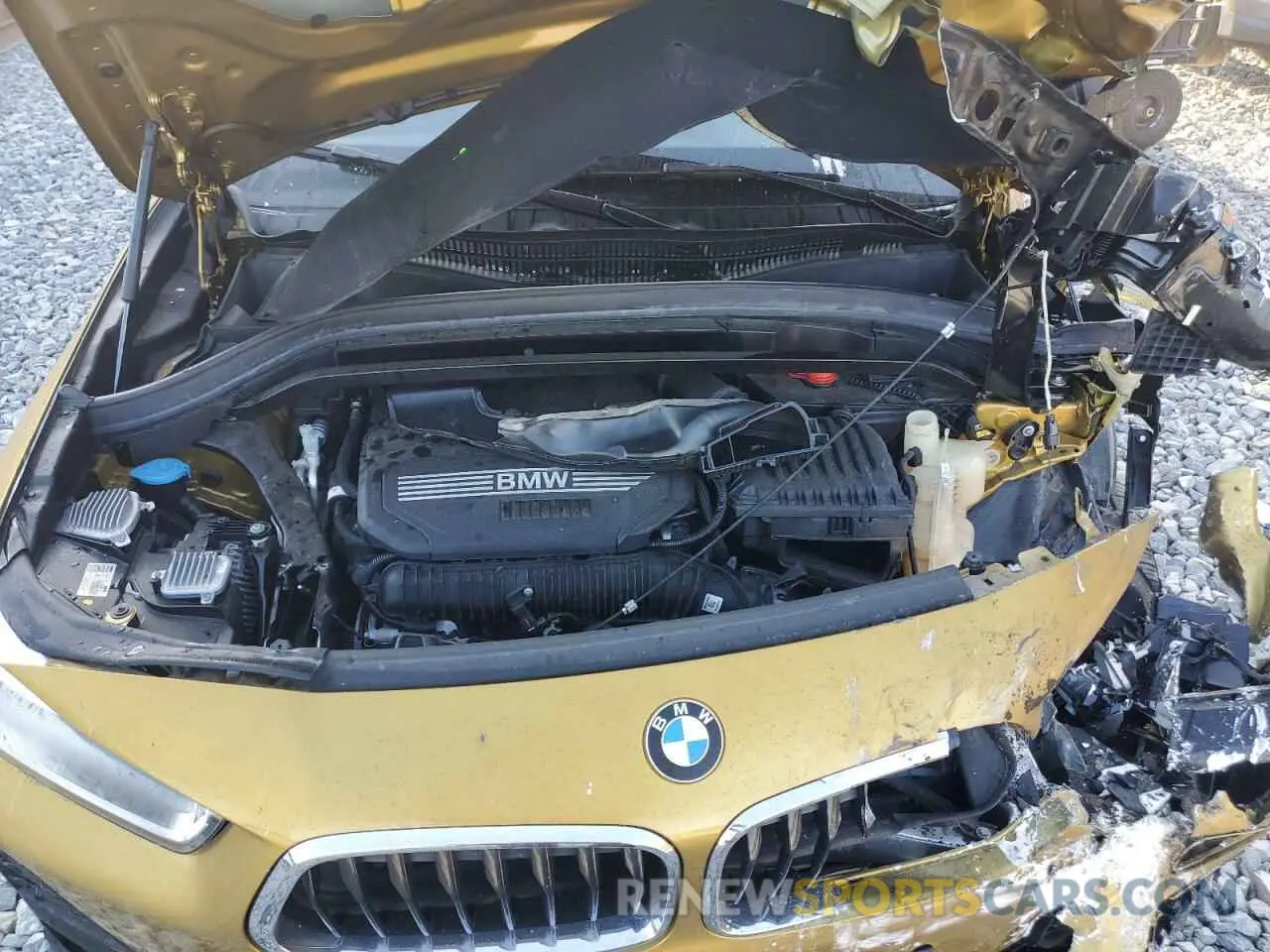 12 Photograph of a damaged car WBXYH9C01M5S42397 BMW X2 2021