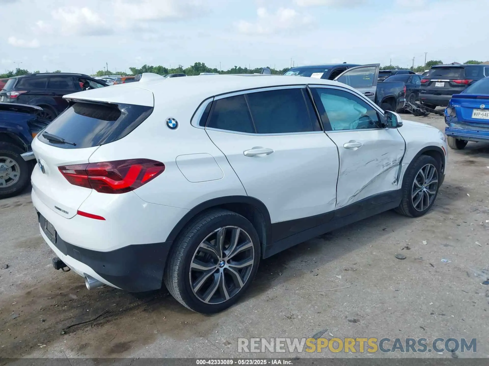 4 Фотография поврежденного автомобиля WBXYH9C05M5S27207 BMW X2 2021