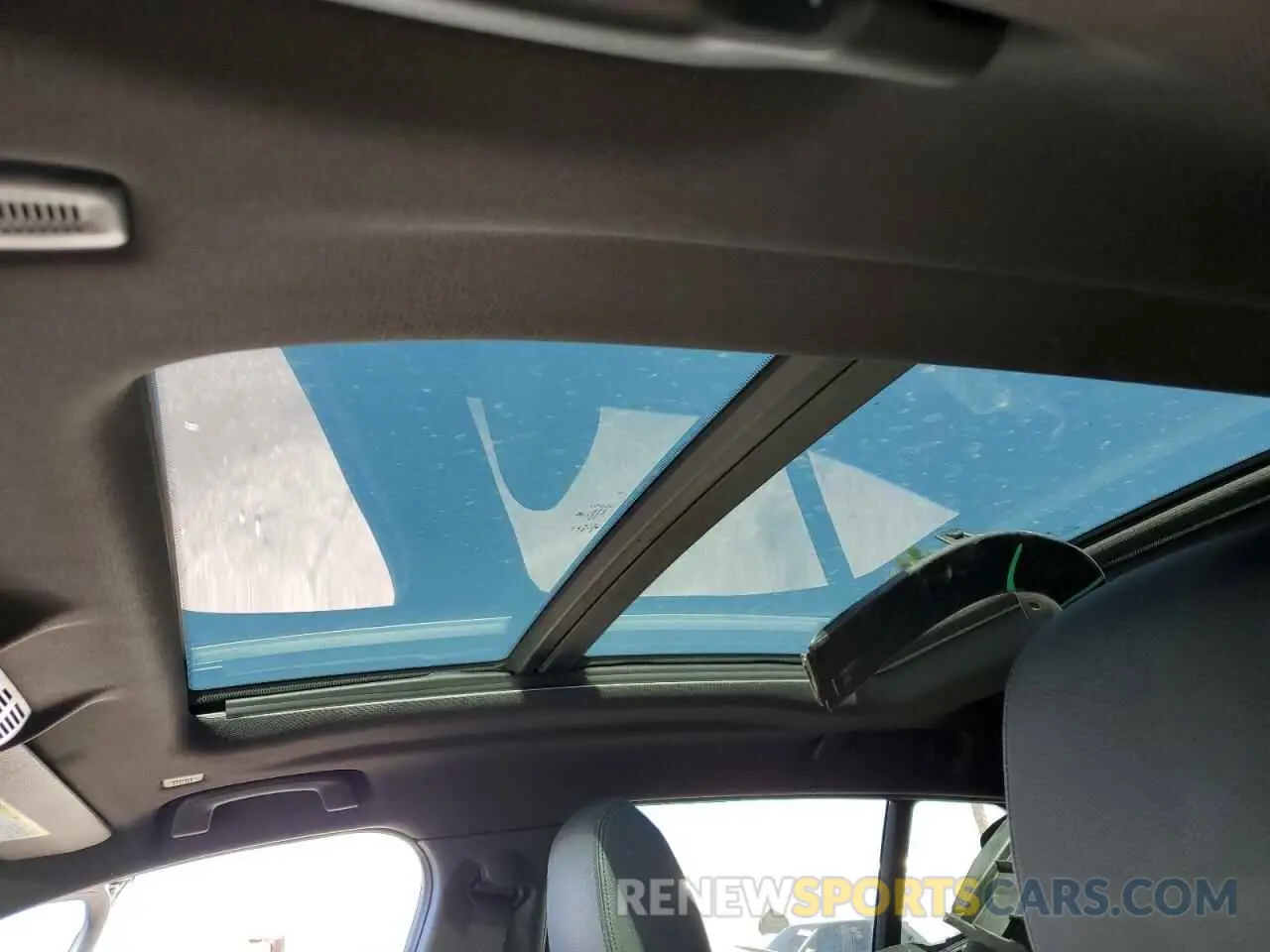 9 Фотография поврежденного автомобиля WBXYH9C09M5S79584 BMW X2 2021