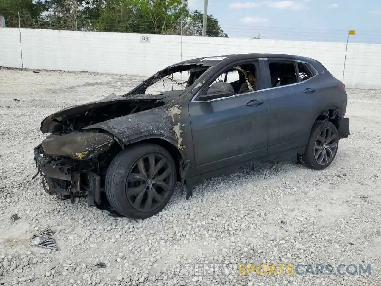 1 Photograph of a damaged car WBXYJ1C03M5S71678 BMW X2 2021