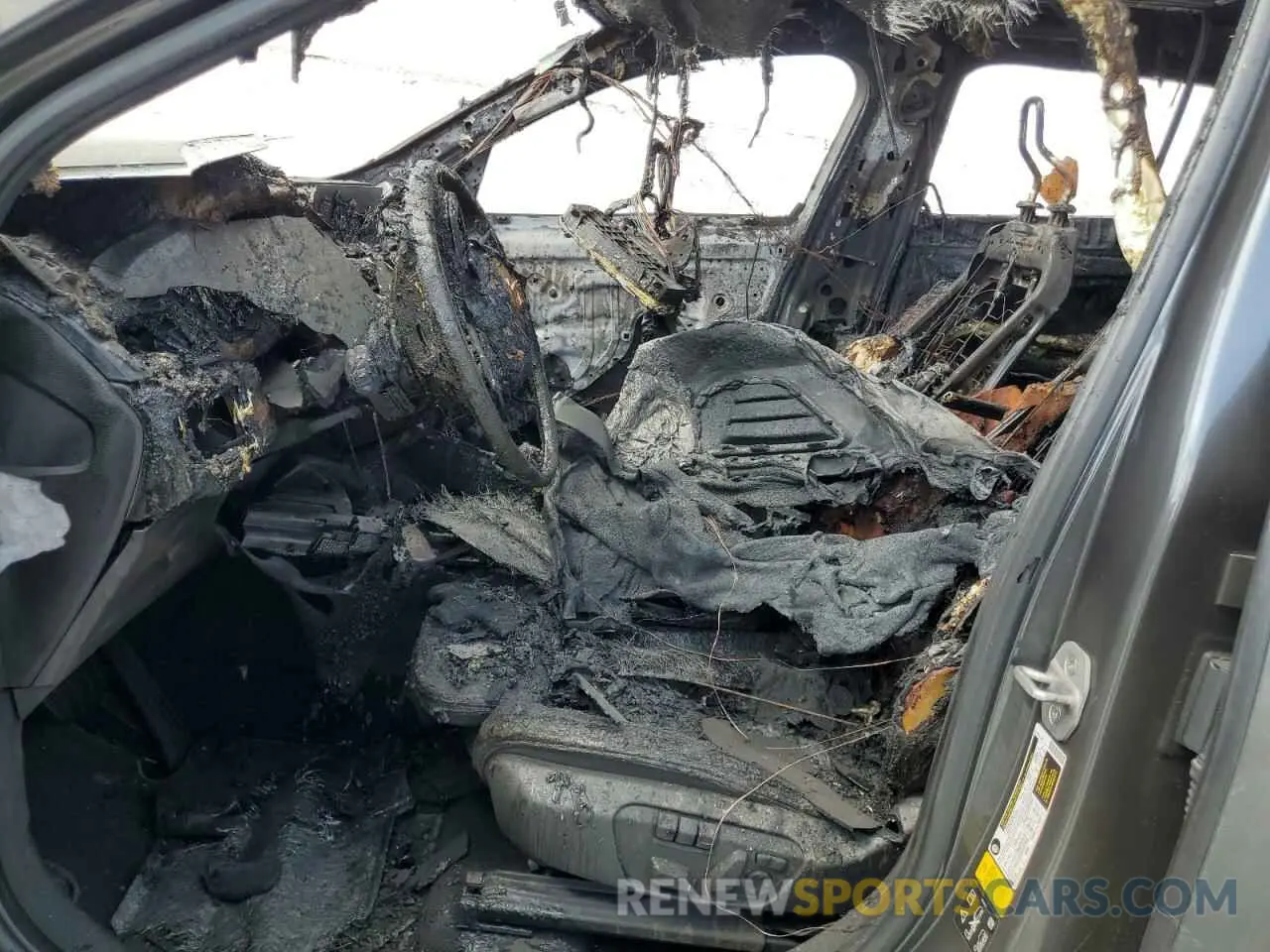 7 Photograph of a damaged car WBXYJ1C03M5S71678 BMW X2 2021