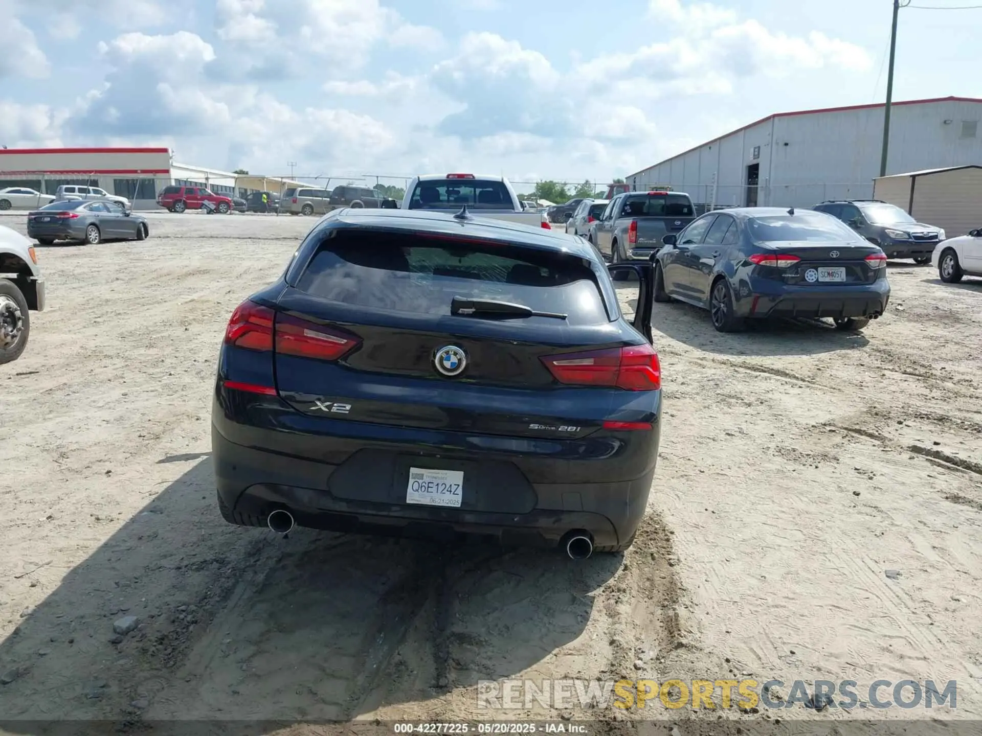 17 Photograph of a damaged car WBXYH9C0XN5U13102 BMW X2 2022
