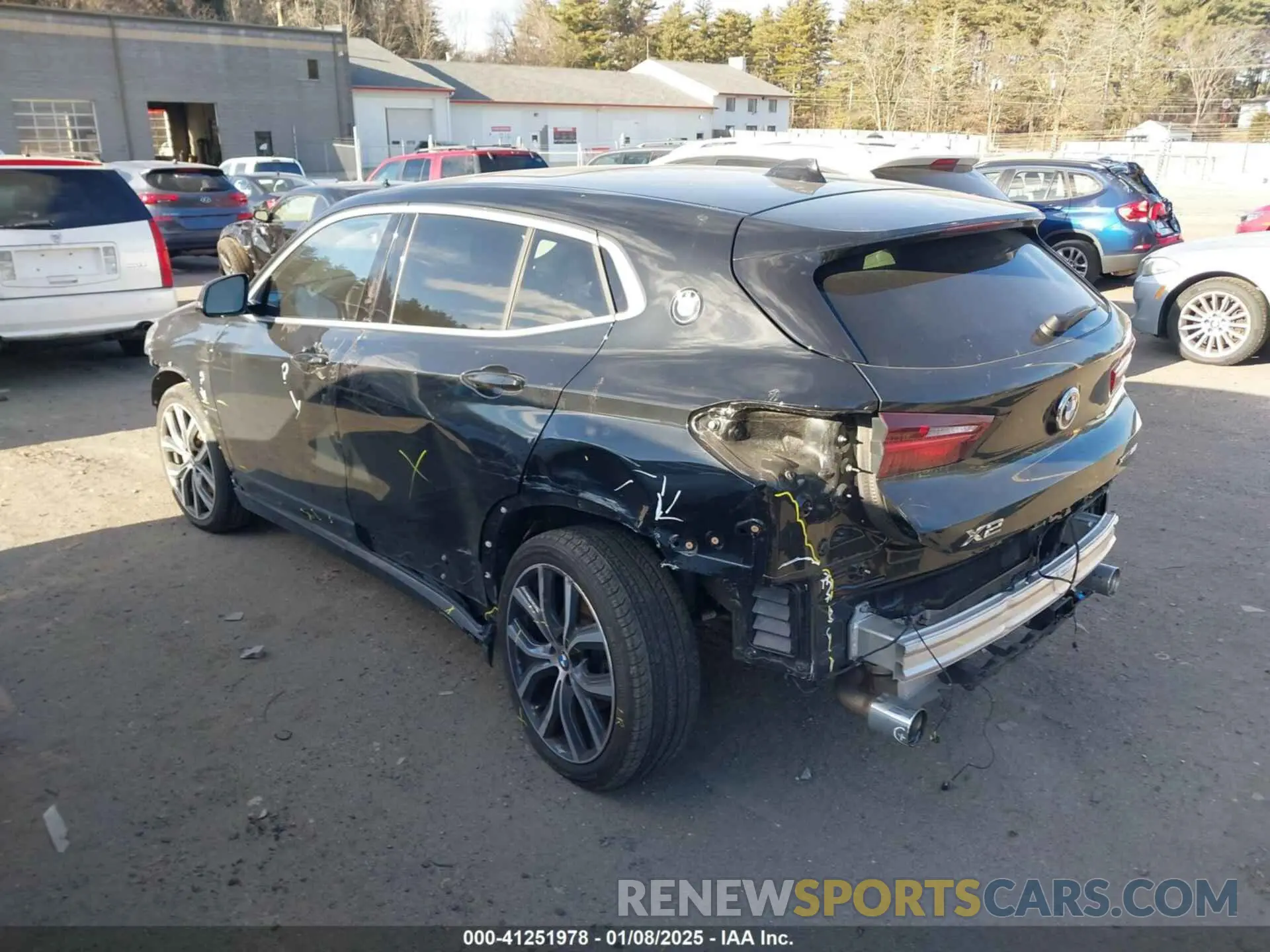 3 Photograph of a damaged car WBXYJ1C00N5U75582 BMW X2 2022