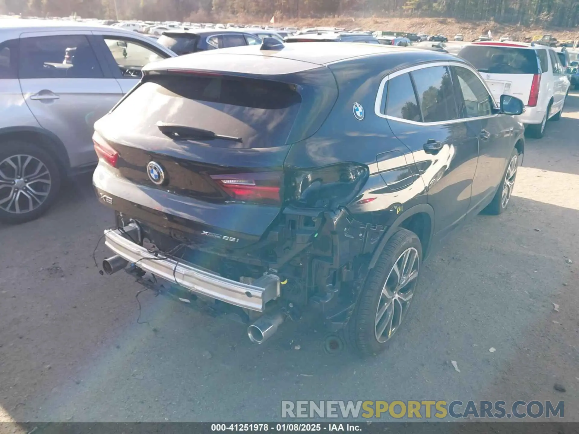 4 Photograph of a damaged car WBXYJ1C00N5U75582 BMW X2 2022