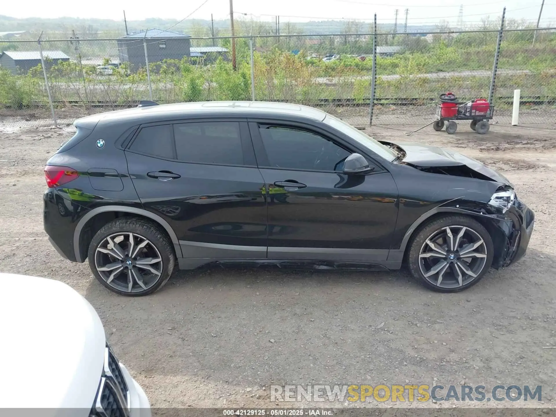 13 Photograph of a damaged car WBXYJ1C02N5T58490 BMW X2 2022