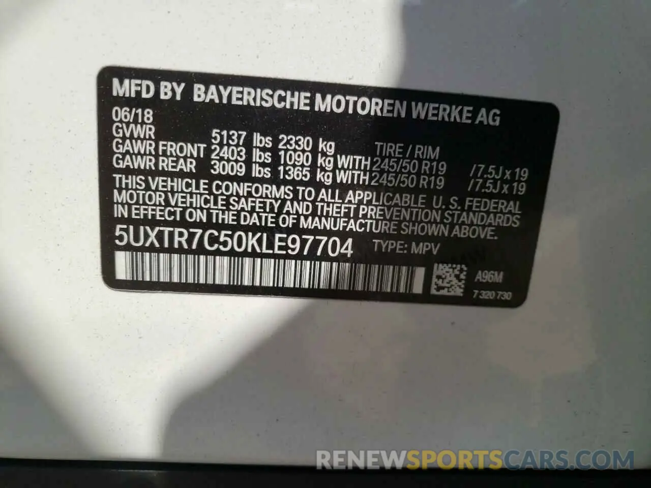 10 Photograph of a damaged car 5UXTR7C50KLE97704 BMW X3 2019
