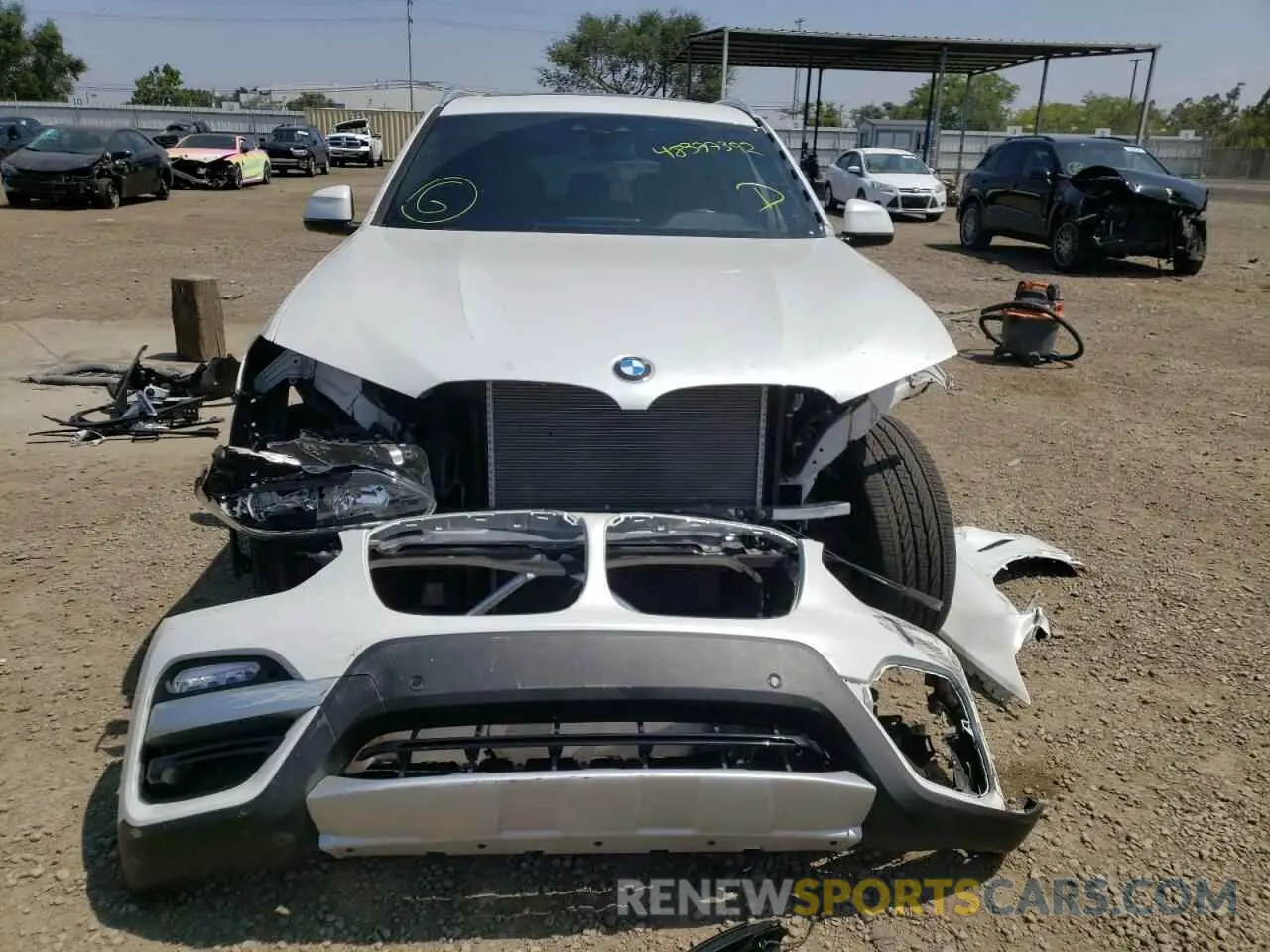 9 Photograph of a damaged car 5UXTR7C50KLE97704 BMW X3 2019