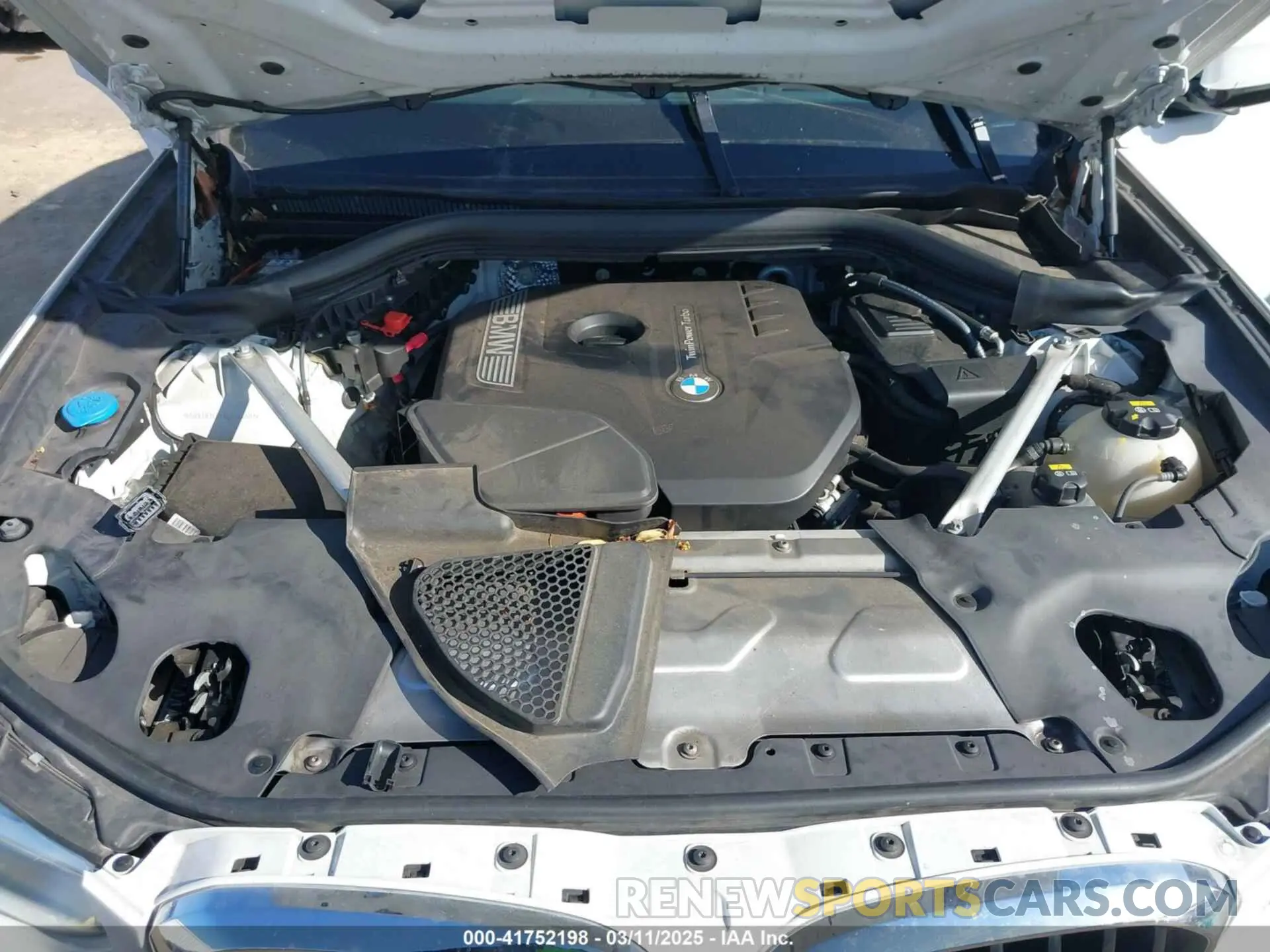 10 Photograph of a damaged car 5UXTR7C50KLF24450 BMW X3 2019