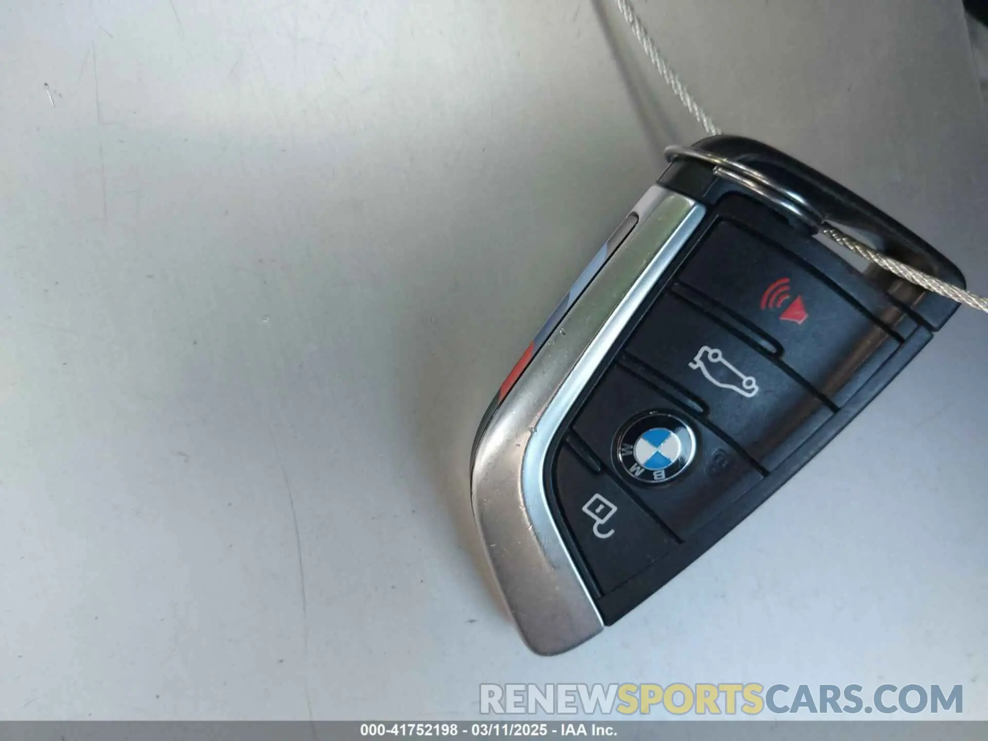 11 Photograph of a damaged car 5UXTR7C50KLF24450 BMW X3 2019