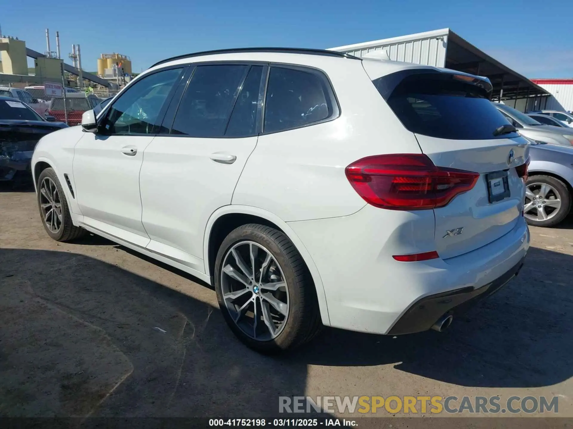 3 Photograph of a damaged car 5UXTR7C50KLF24450 BMW X3 2019
