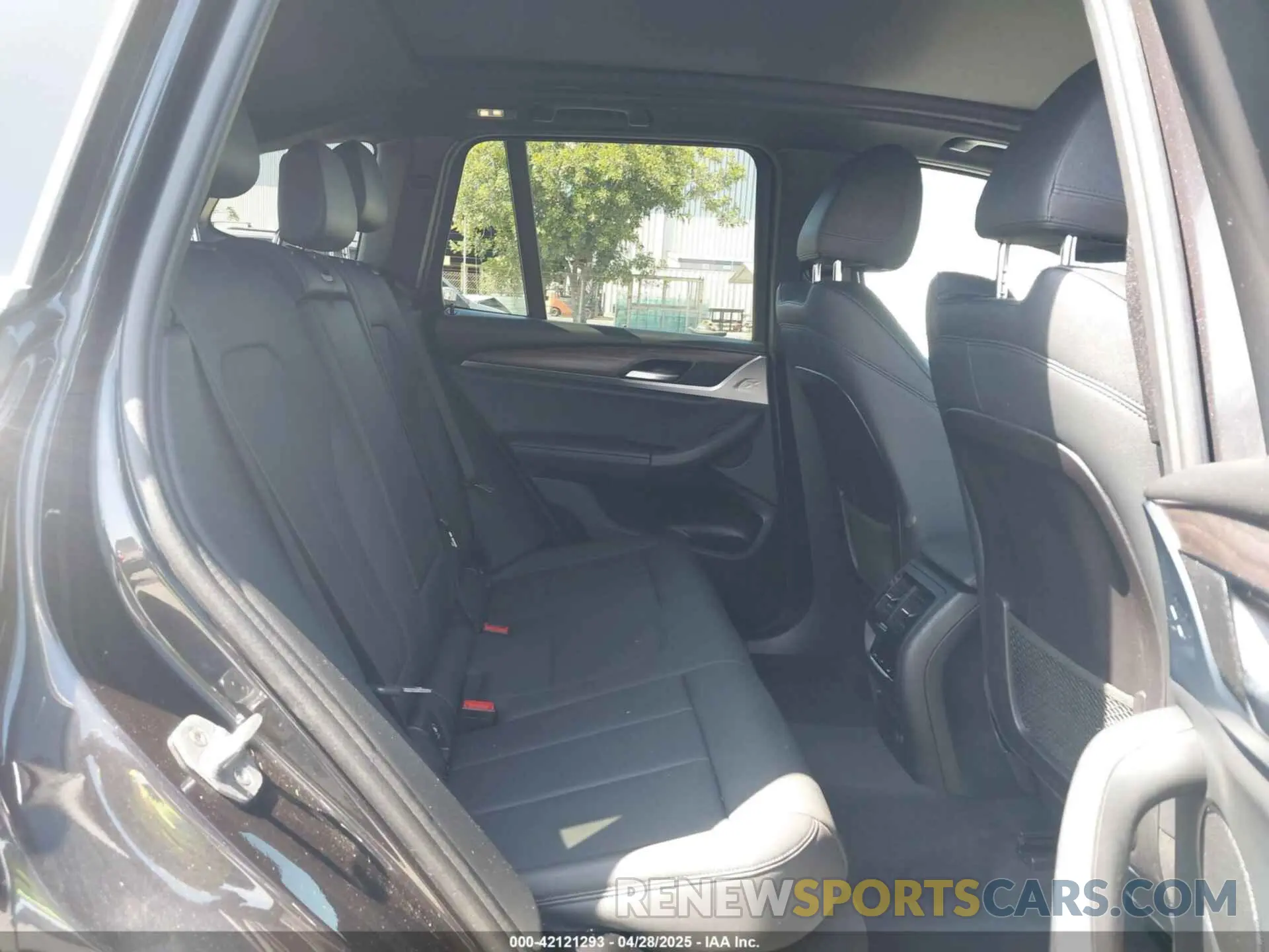 8 Photograph of a damaged car 5UXTR7C50KLF37747 BMW X3 2019
