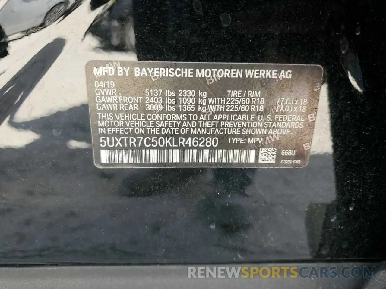 14 Photograph of a damaged car 5UXTR7C50KLR46280 BMW X3 2019