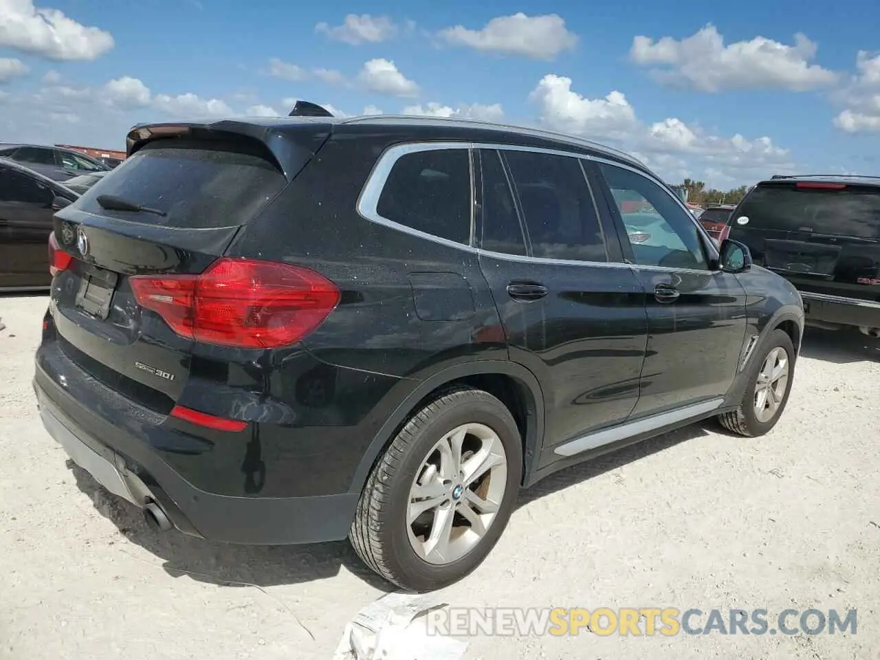3 Photograph of a damaged car 5UXTR7C50KLR46280 BMW X3 2019