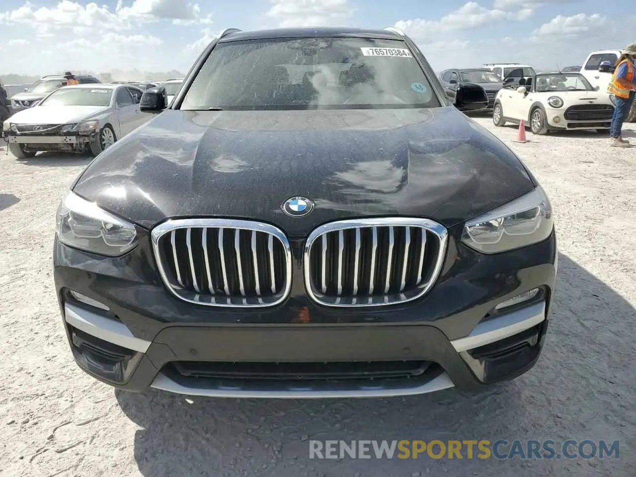 5 Photograph of a damaged car 5UXTR7C50KLR46280 BMW X3 2019