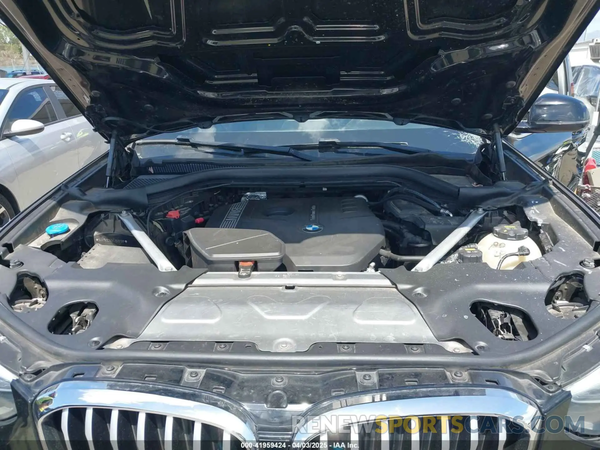 10 Фотография поврежденного автомобиля 5UXTR7C50KLR49700 BMW X3 2019