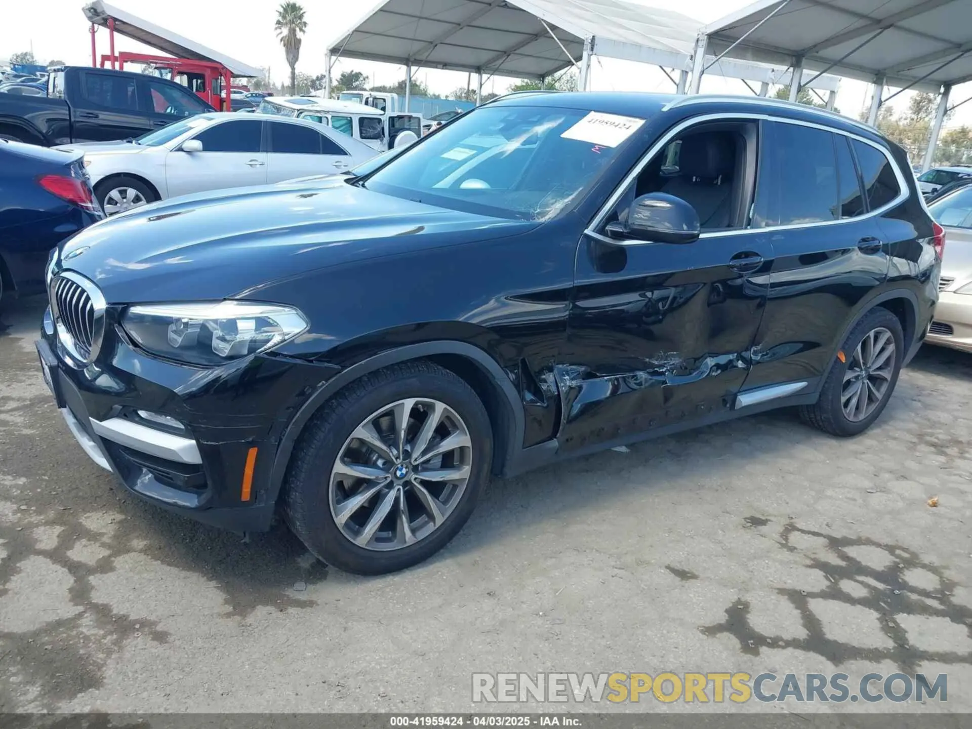 2 Фотография поврежденного автомобиля 5UXTR7C50KLR49700 BMW X3 2019