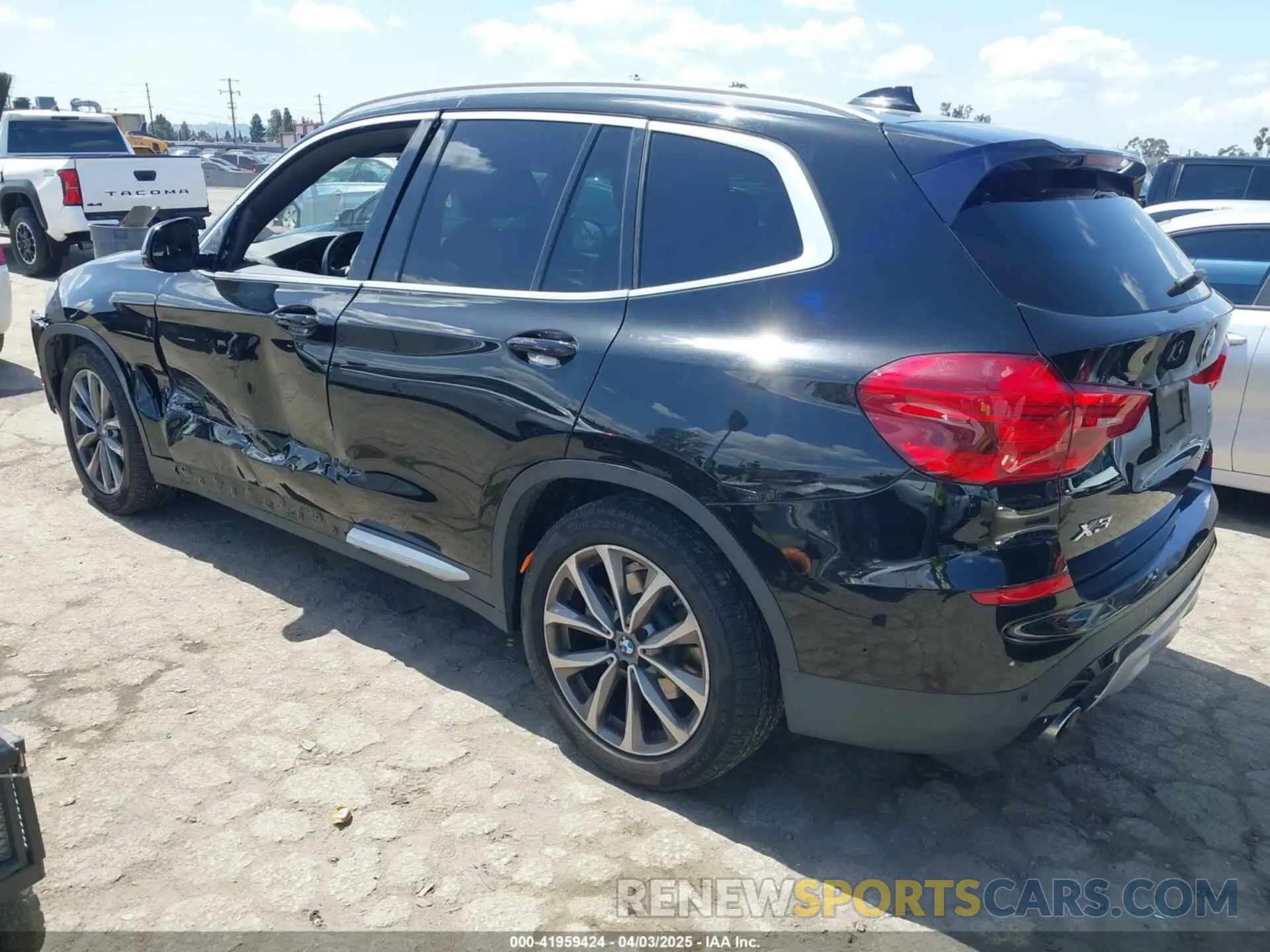 3 Фотография поврежденного автомобиля 5UXTR7C50KLR49700 BMW X3 2019
