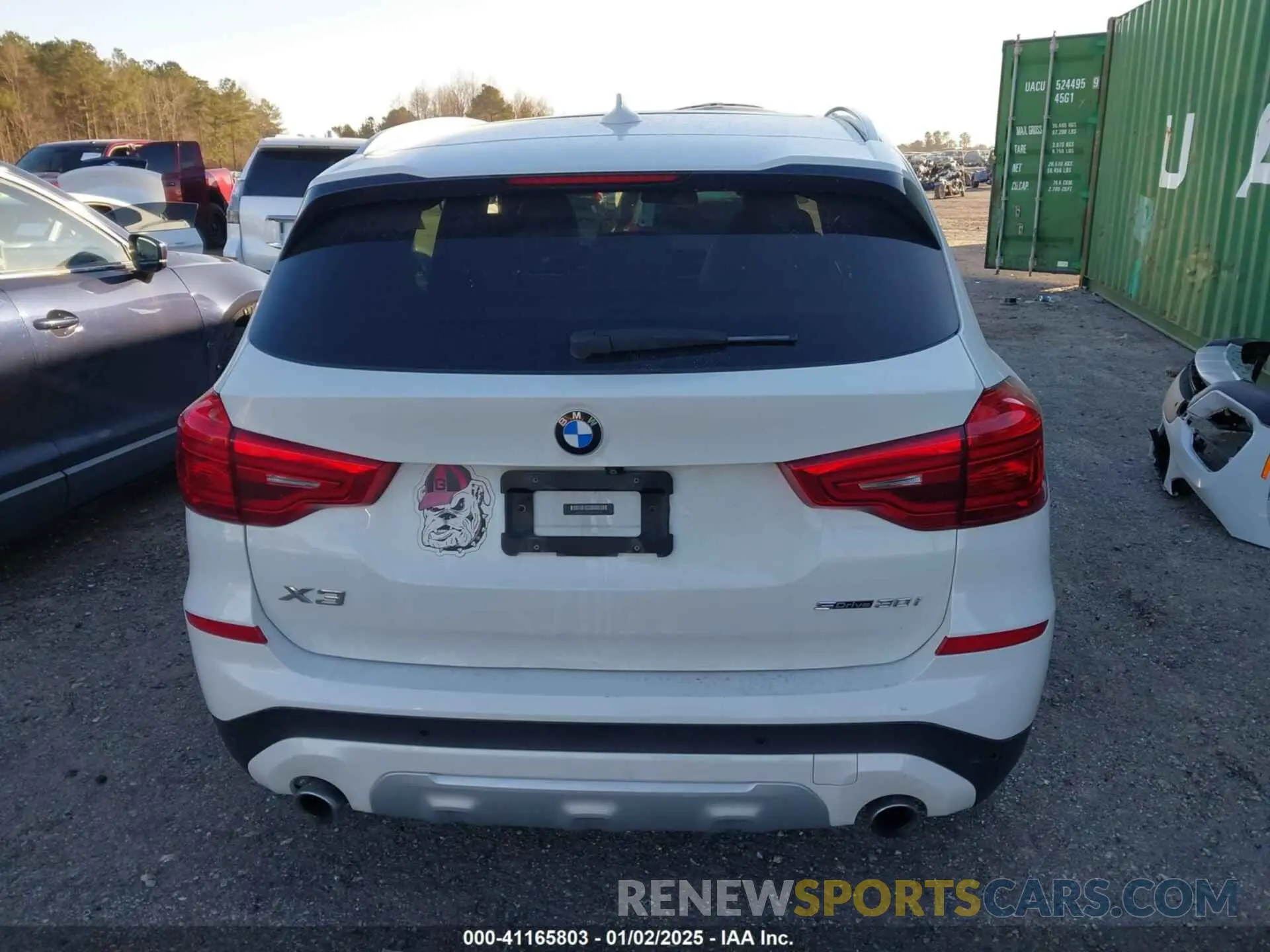 17 Photograph of a damaged car 5UXTR7C51KLF33139 BMW X3 2019