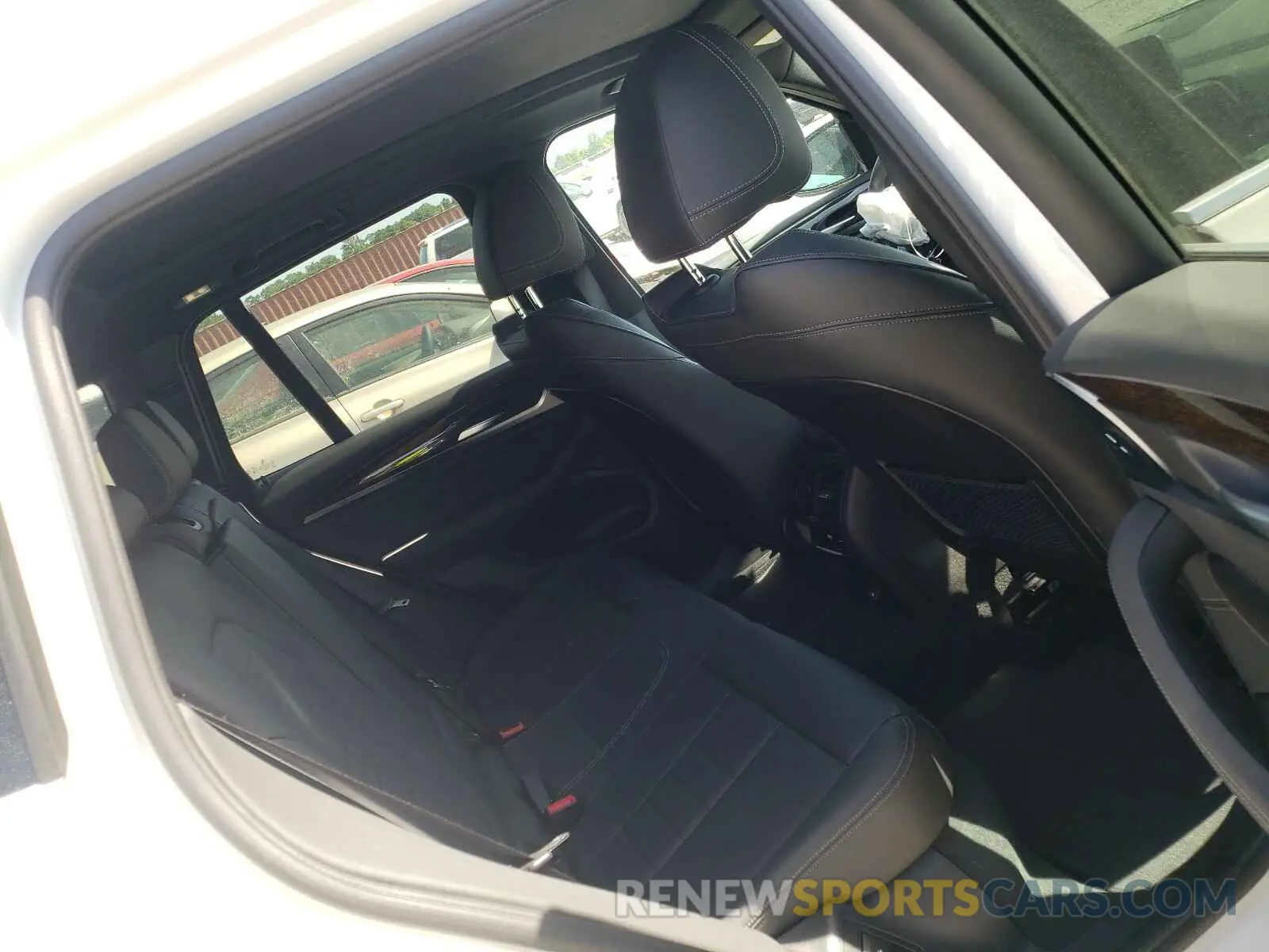 6 Photograph of a damaged car 5UXTR7C51KLF33271 BMW X3 2019