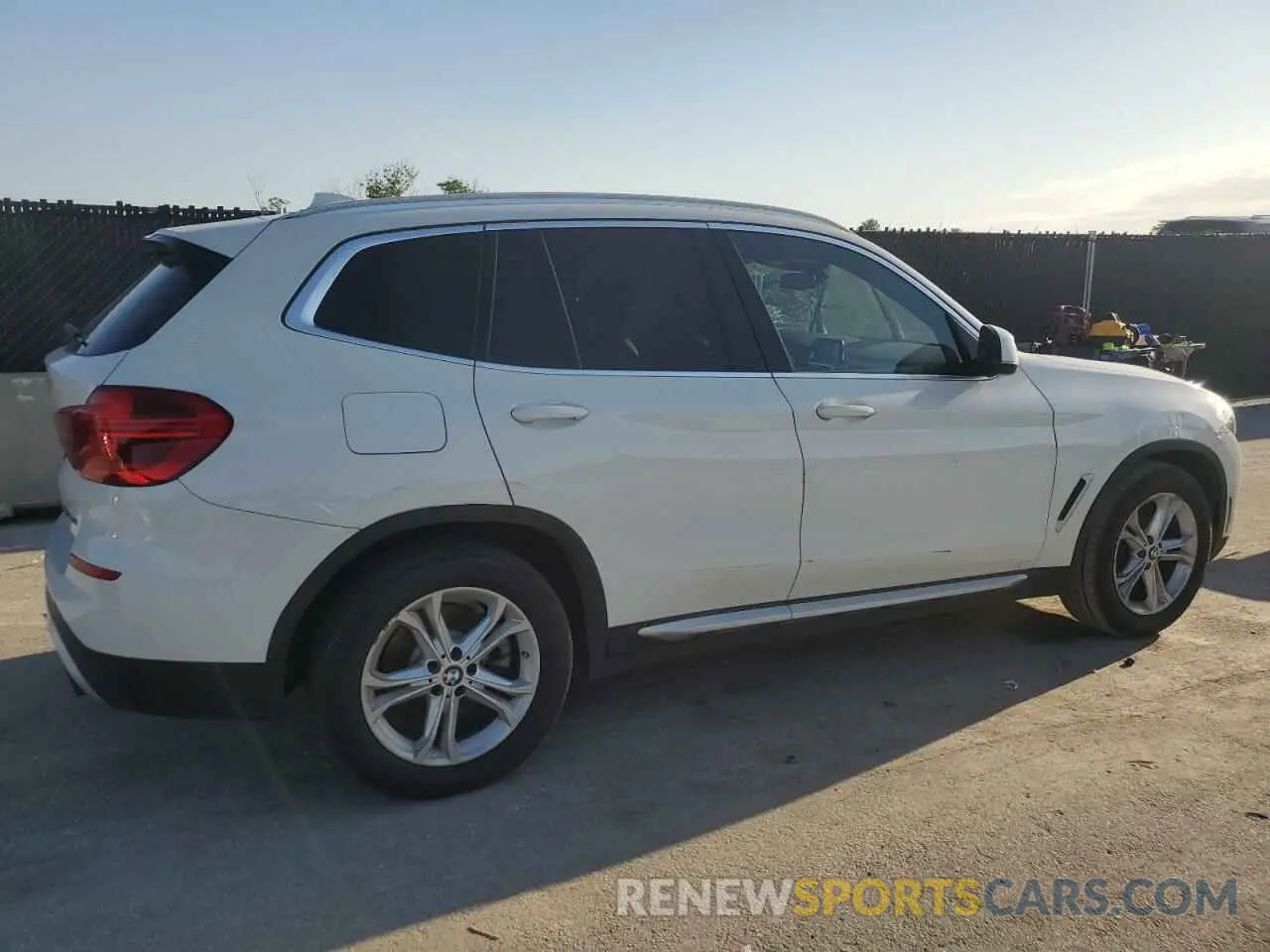 3 Фотография поврежденного автомобиля 5UXTR7C51KLF36493 BMW X3 2019