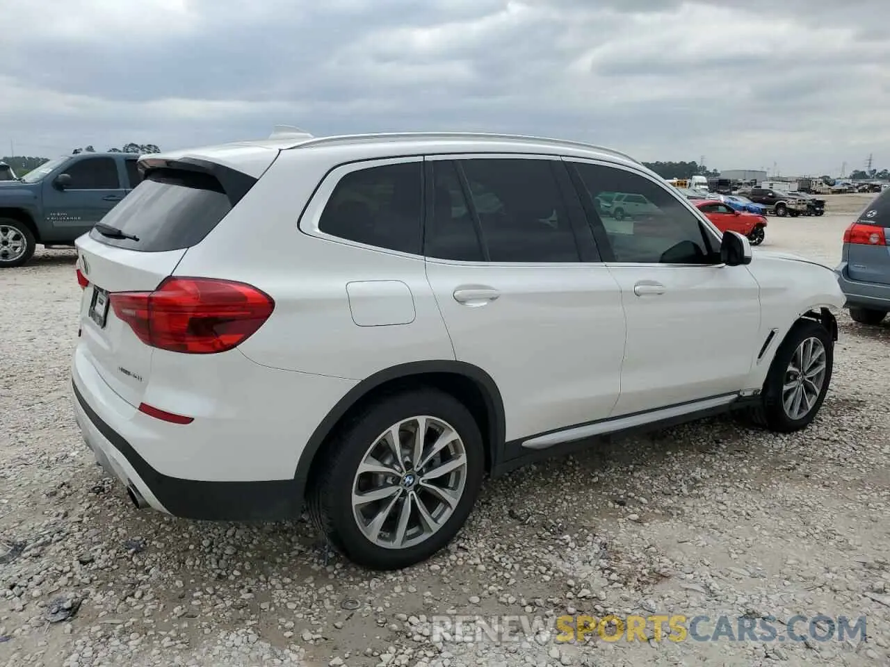 3 Photograph of a damaged car 5UXTR7C51KLR45218 BMW X3 2019