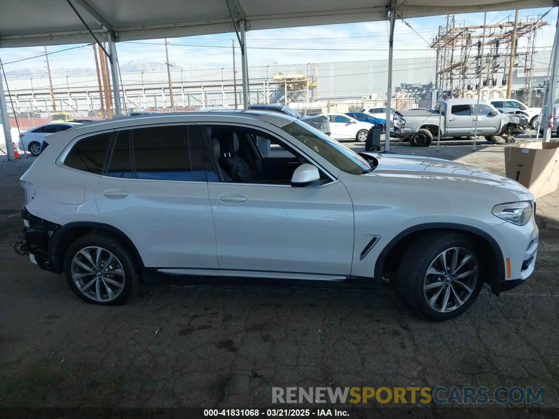 14 Фотография поврежденного автомобиля 5UXTR7C51KLR46028 BMW X3 2019