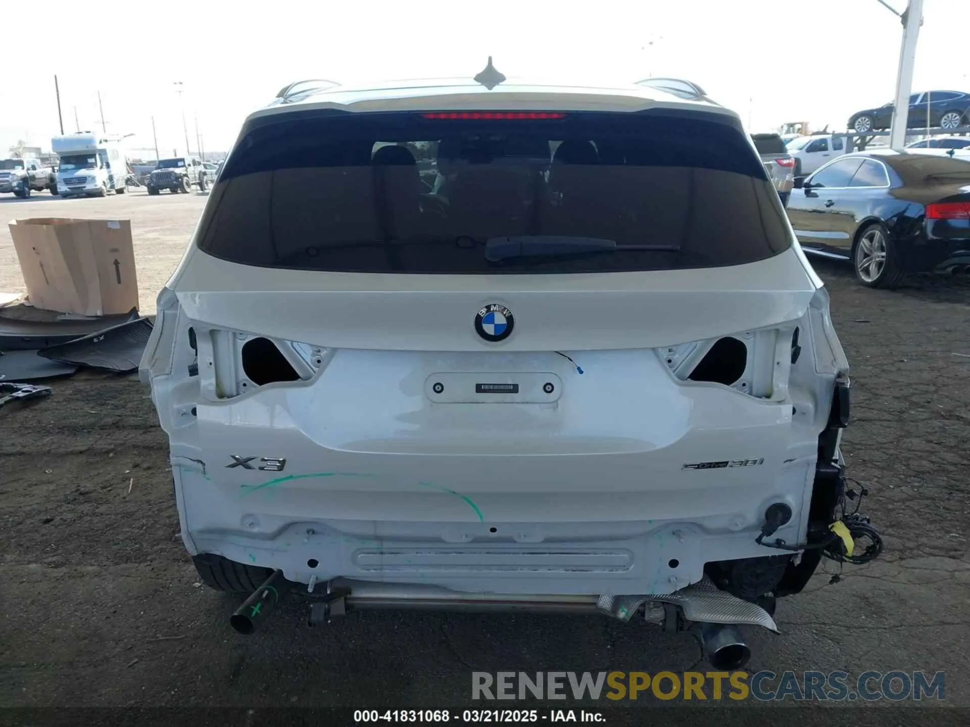 17 Фотография поврежденного автомобиля 5UXTR7C51KLR46028 BMW X3 2019