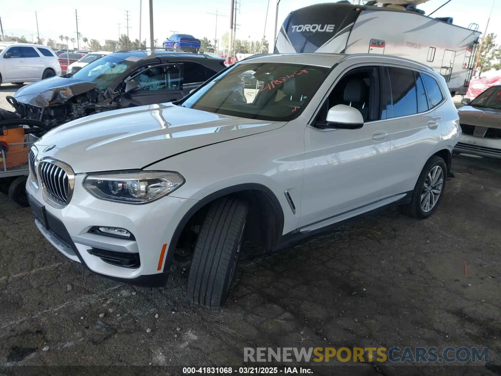 2 Фотография поврежденного автомобиля 5UXTR7C51KLR46028 BMW X3 2019