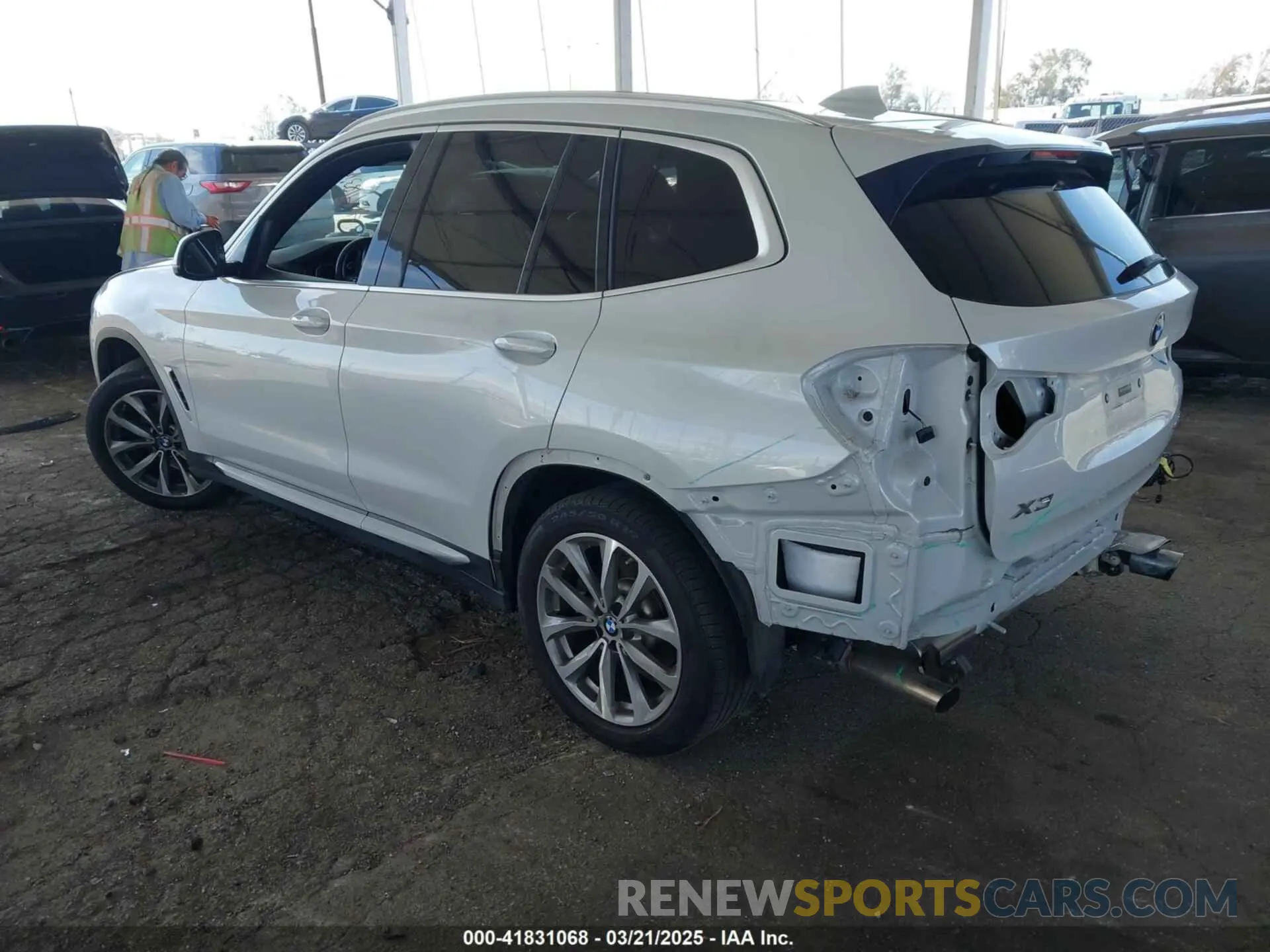 3 Фотография поврежденного автомобиля 5UXTR7C51KLR46028 BMW X3 2019