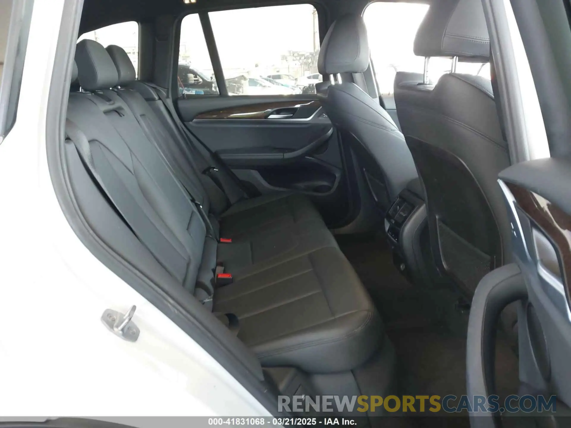 8 Фотография поврежденного автомобиля 5UXTR7C51KLR46028 BMW X3 2019