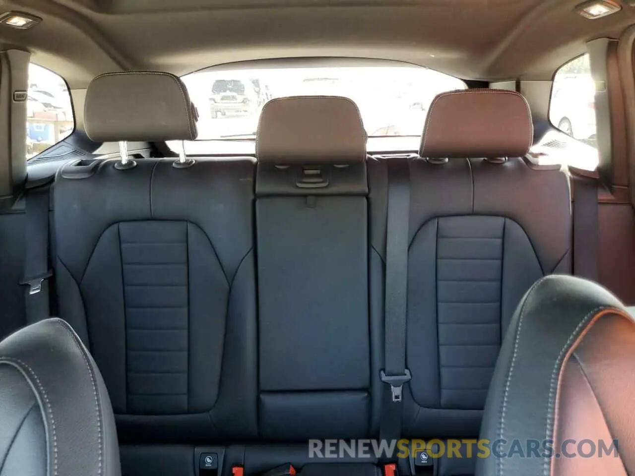 10 Photograph of a damaged car 5UXTR7C52KLE93539 BMW X3 2019