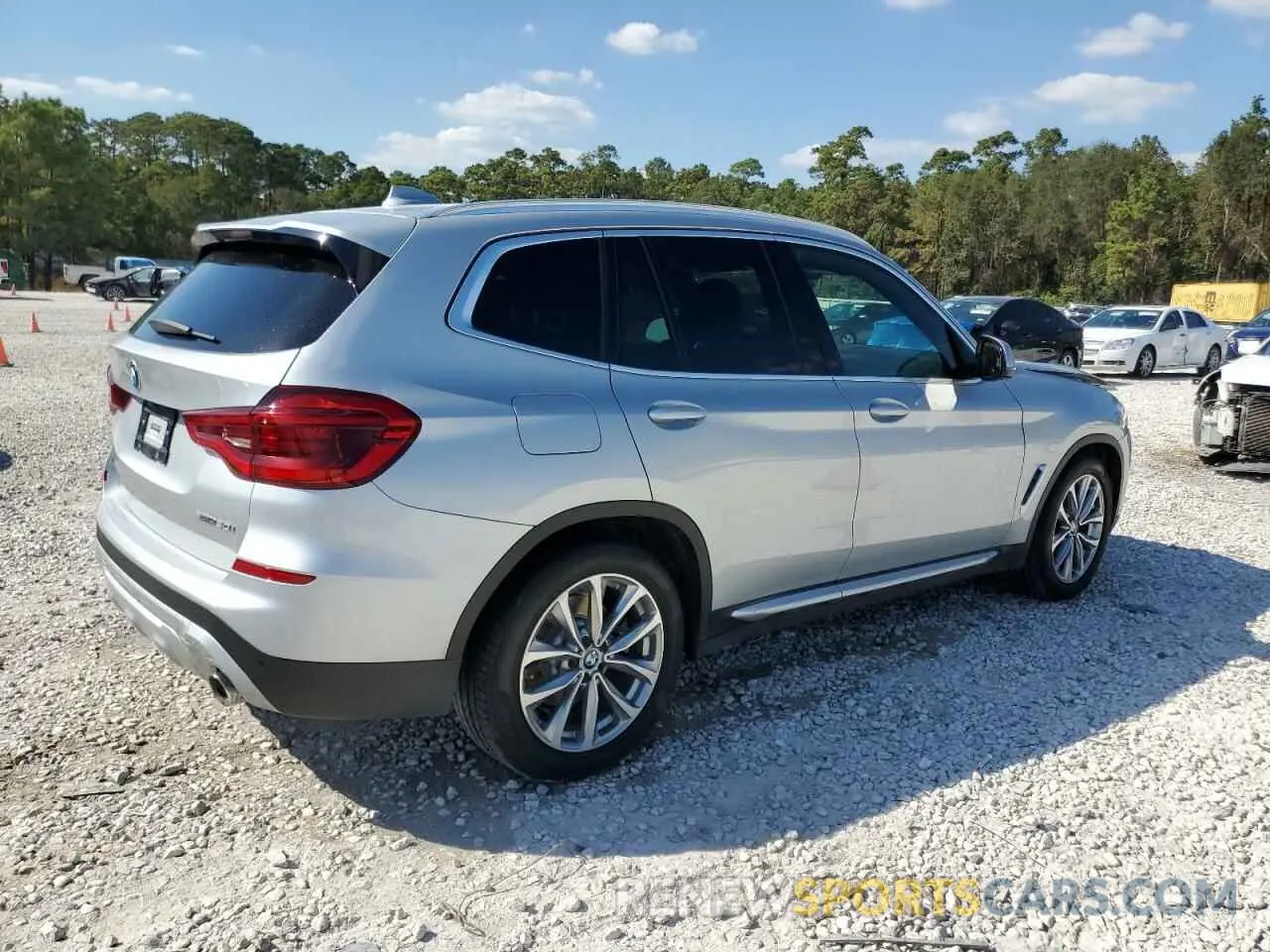 3 Photograph of a damaged car 5UXTR7C52KLE93539 BMW X3 2019
