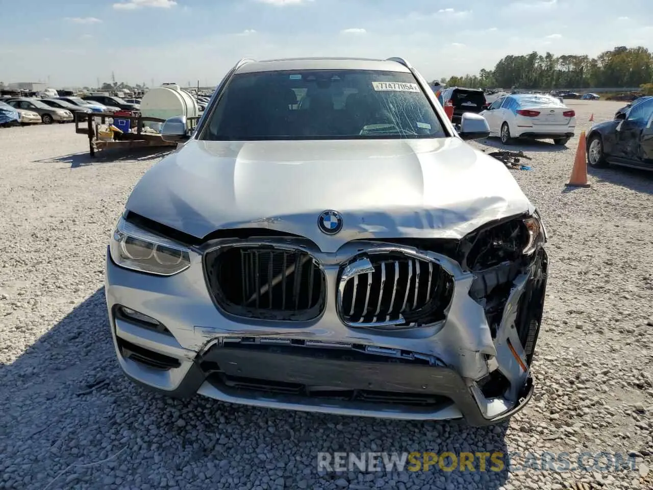 5 Photograph of a damaged car 5UXTR7C52KLE93539 BMW X3 2019