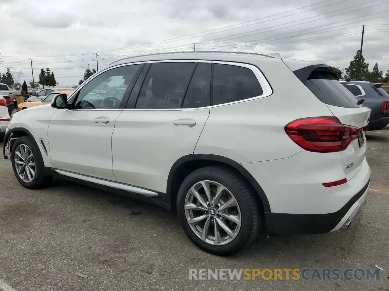 2 Photograph of a damaged car 5UXTR7C52KLE96957 BMW X3 2019