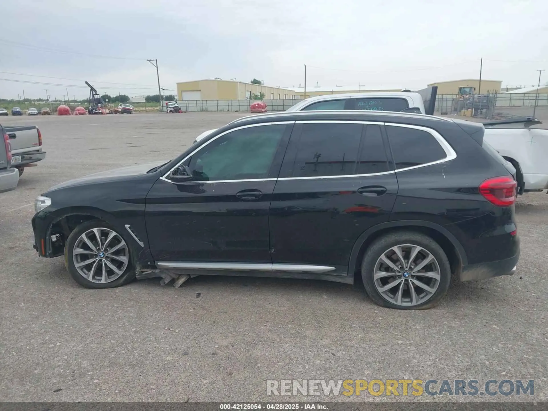 14 Photograph of a damaged car 5UXTR7C52KLF31478 BMW X3 2019