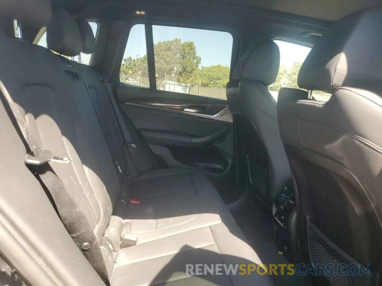 11 Photograph of a damaged car 5UXTR7C53KLR45222 BMW X3 2019