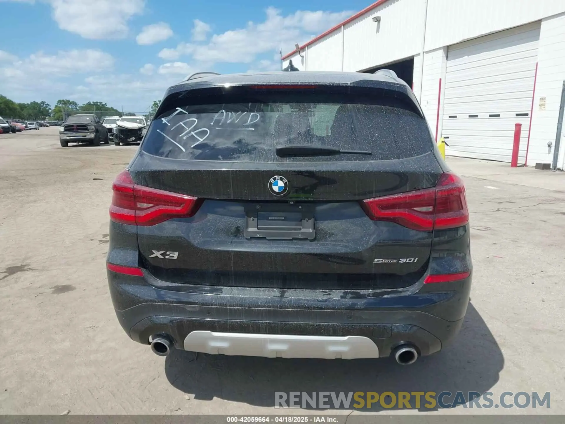 15 Photograph of a damaged car 5UXTR7C53KLR45382 BMW X3 2019