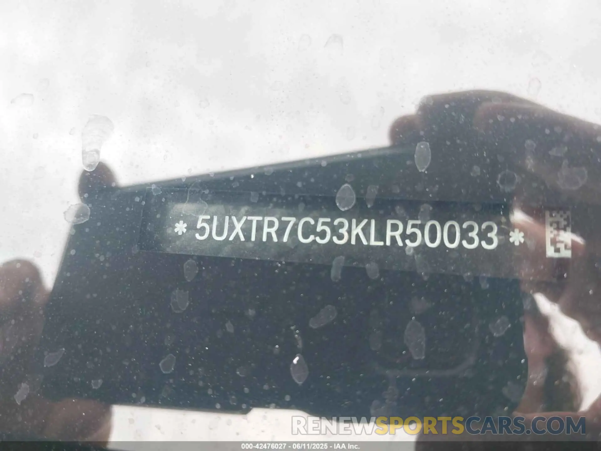 9 Photograph of a damaged car 5UXTR7C53KLR50033 BMW X3 2019