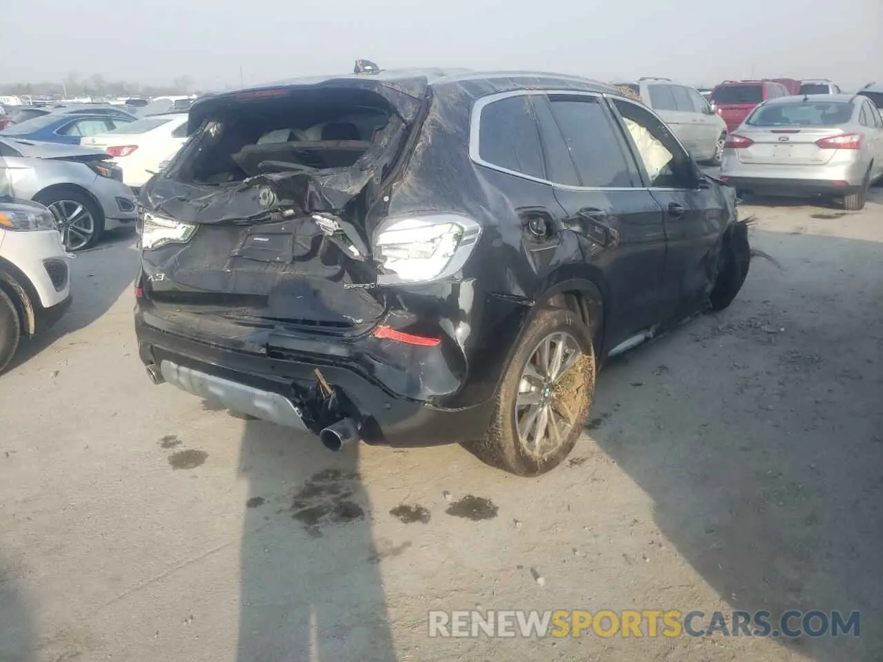 4 Photograph of a damaged car 5UXTR7C54KLF32115 BMW X3 2019