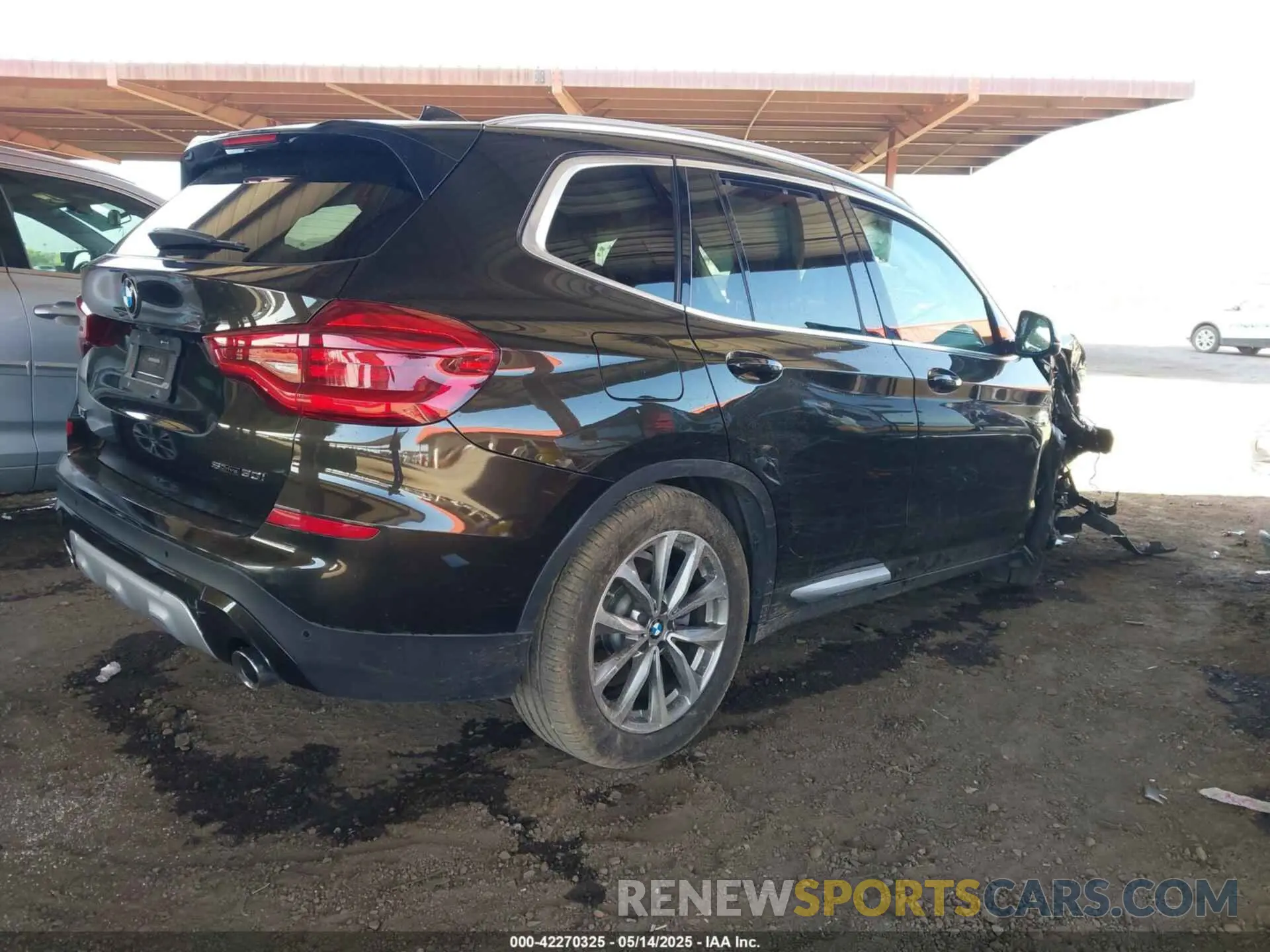 4 Фотография поврежденного автомобиля 5UXTR7C54KLF32275 BMW X3 2019