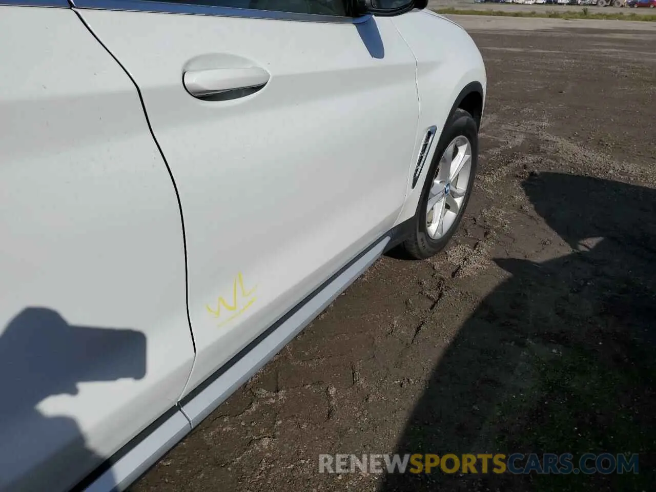 9 Photograph of a damaged car 5UXTR7C54KLF37220 BMW X3 2019