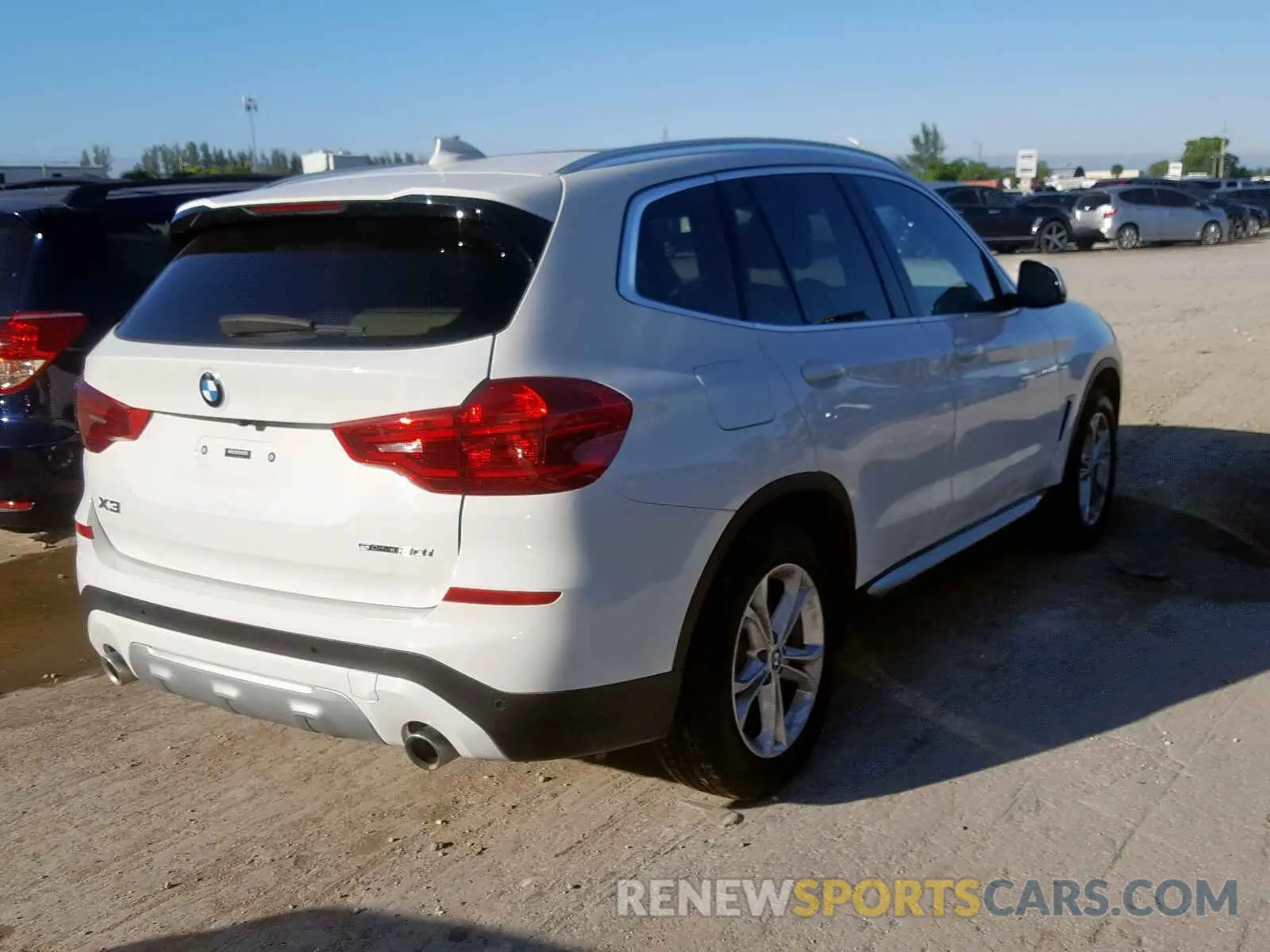 4 Фотография поврежденного автомобиля 5UXTR7C54KLR46234 BMW X3 2019