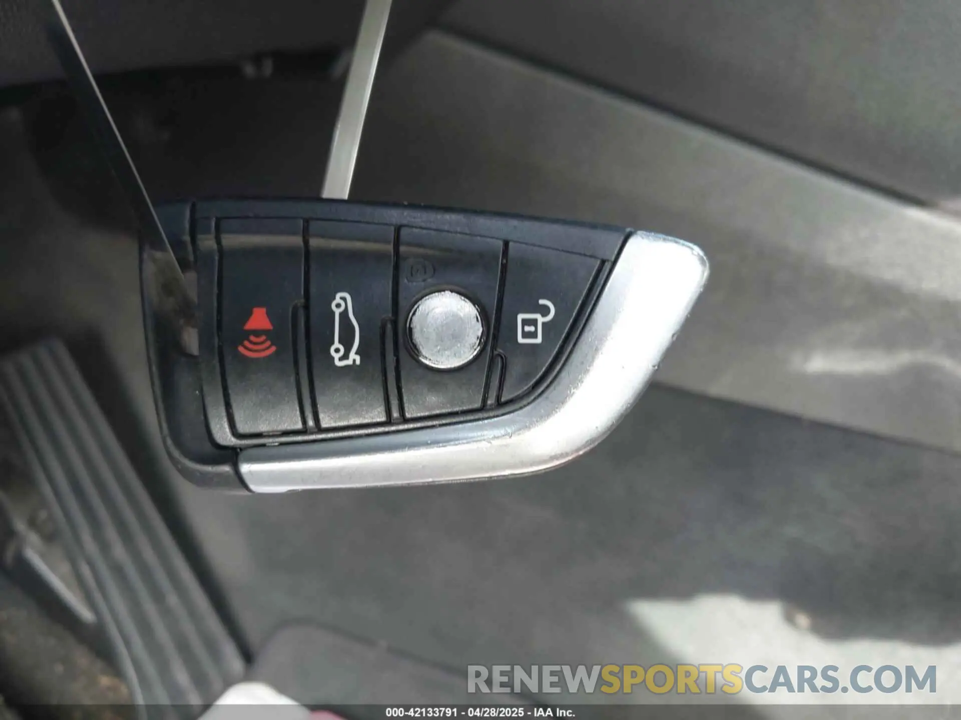 11 Фотография поврежденного автомобиля 5UXTR7C54KLR52907 BMW X3 2019