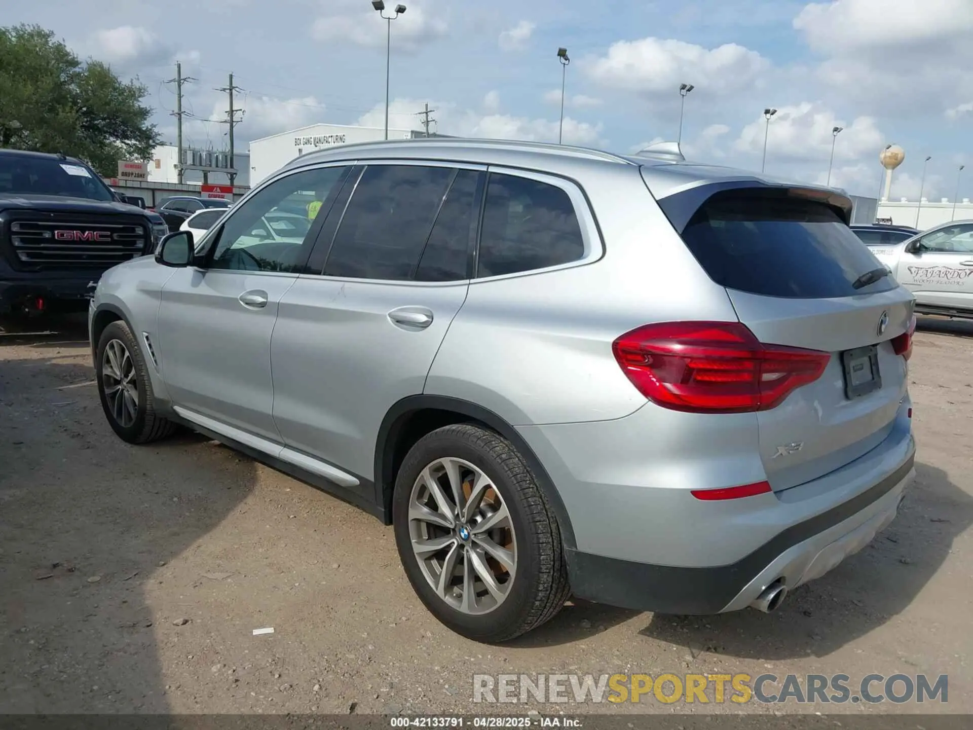 3 Фотография поврежденного автомобиля 5UXTR7C54KLR52907 BMW X3 2019